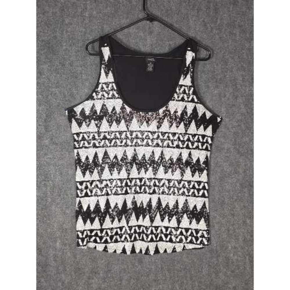 Rue21 Womens XL Black White‎ Sequin Geometric Chevron Tank Top Scoop Sleeveless